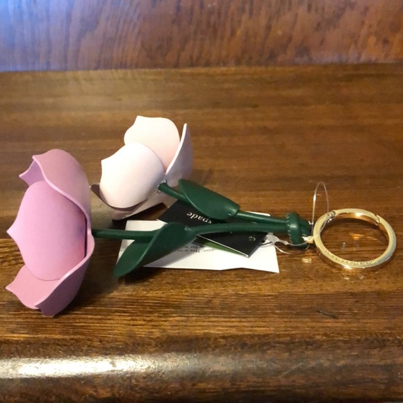 NWT-Kate Spade-Perfect Plume 3D Flower 🌸 Keyfob/Bag Charm-$129 - Picture 6 of 11
